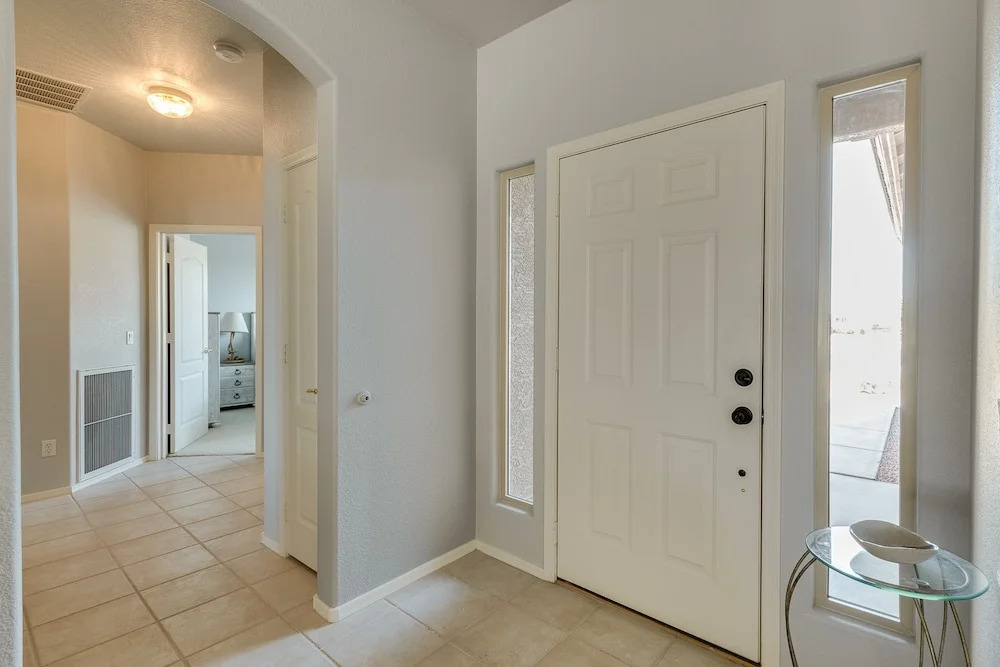 Windstream - 2 Br home by RedAwning