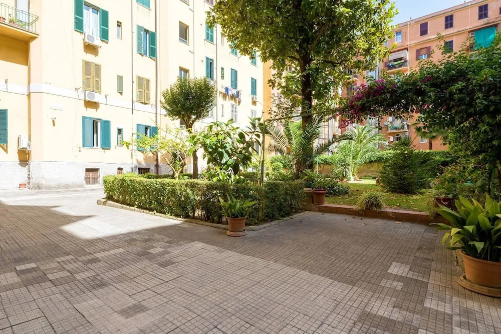New Completely Renovated Apt In Vatican Peppes