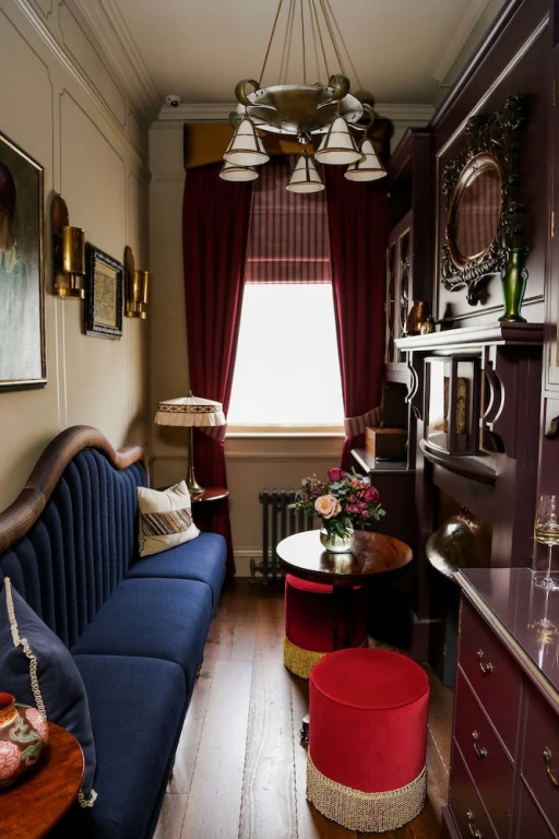Henry's Townhouse