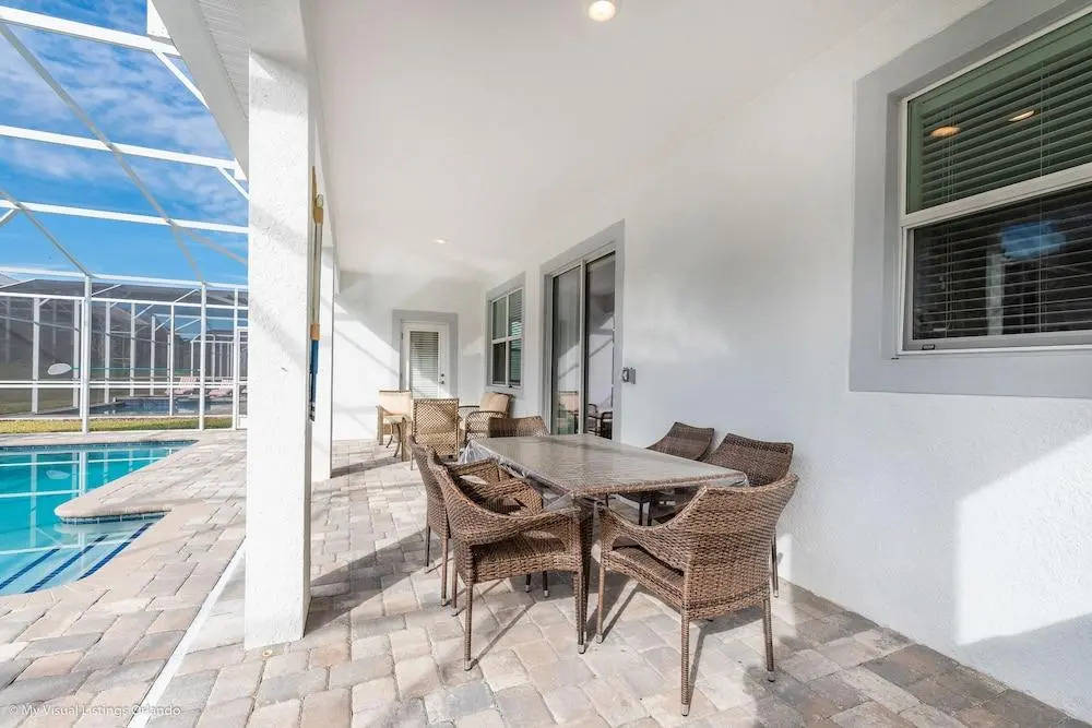 6 Bdrm 5 BA Vacation Home