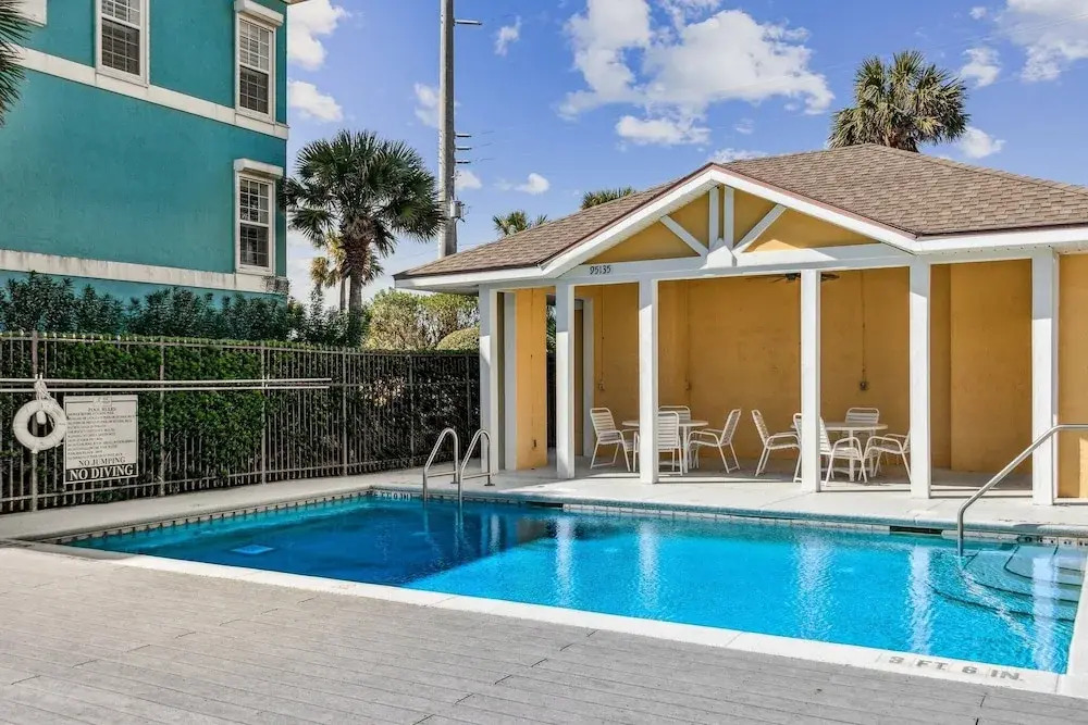 Charming Family Retreat w/ Ocean View Sandpiper Loop - 95076