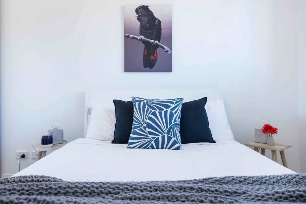 Bright 2 Bedroom Seafoam Apartment