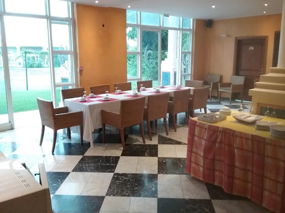 Studio in Saint-françois, With Pool Access, Enclosed Garden and Wifi