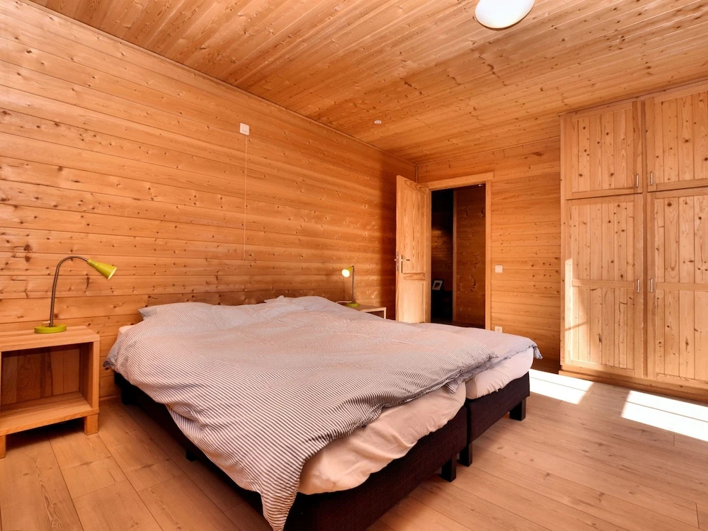 Luxury Villa With Sauna and Jacuzzi and Views of the Golf Course of Durbuy