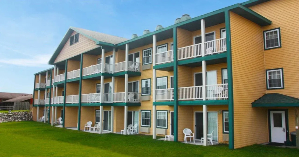 Best Western Lakefront Inn