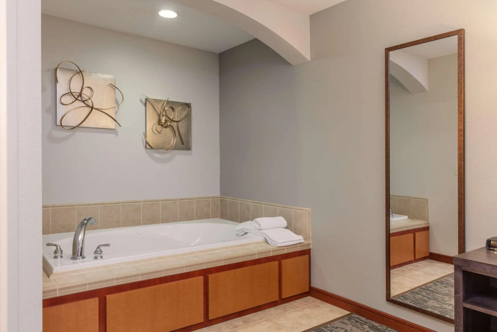 CopperLeaf Boutique Hotel & Spa; BW Premier Collection