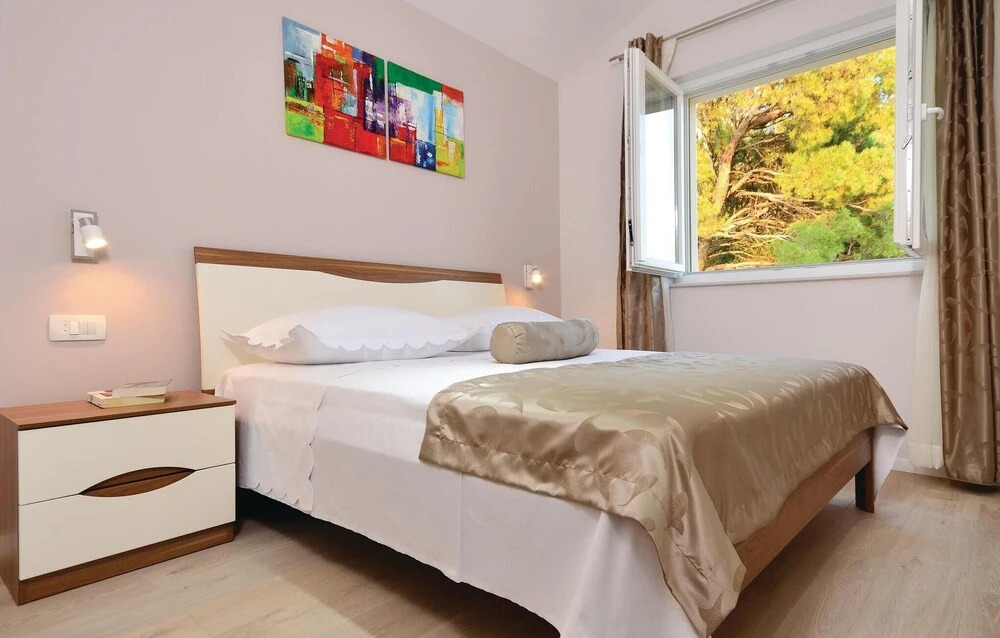Beautiful Home In Veliko Brdo