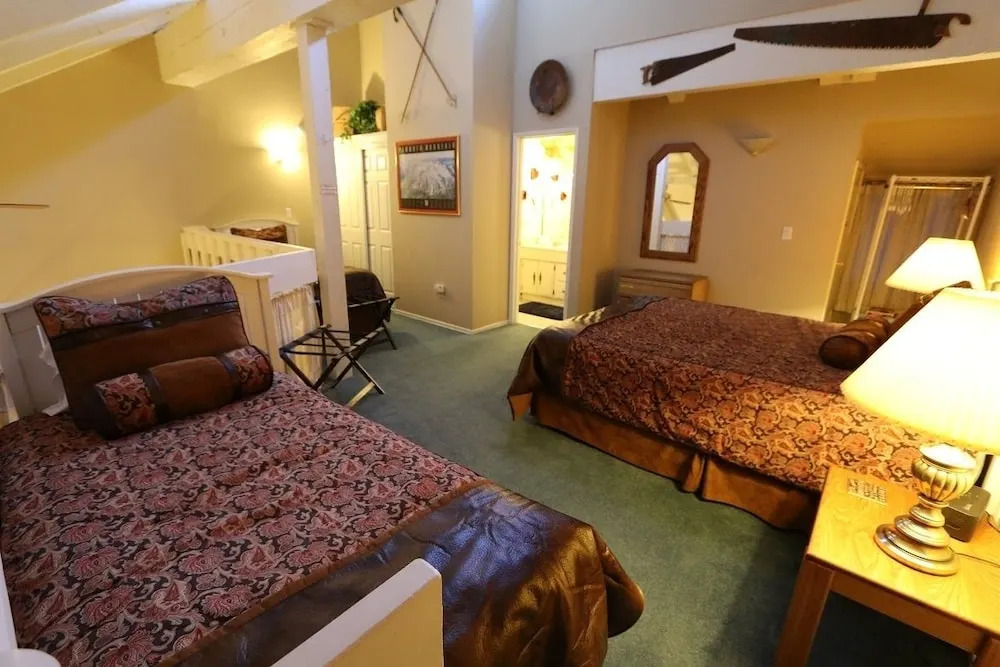 Western Slopes 4 1 Bedroom 2 Bathrooms Townhouse