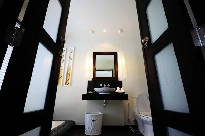 Two Villas Holiday Oriental Style Nai Harn Beach