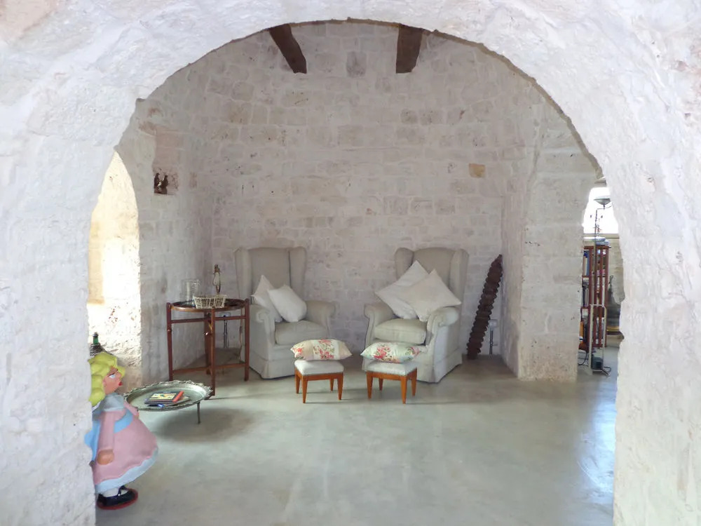Lemoredinella