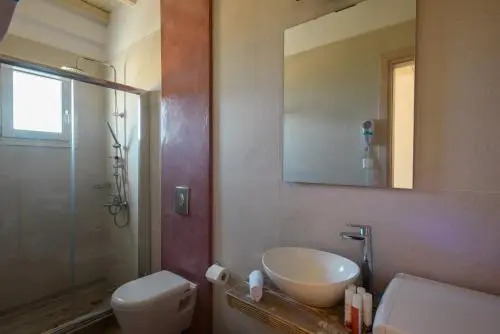 Cycladic Breeze Villas