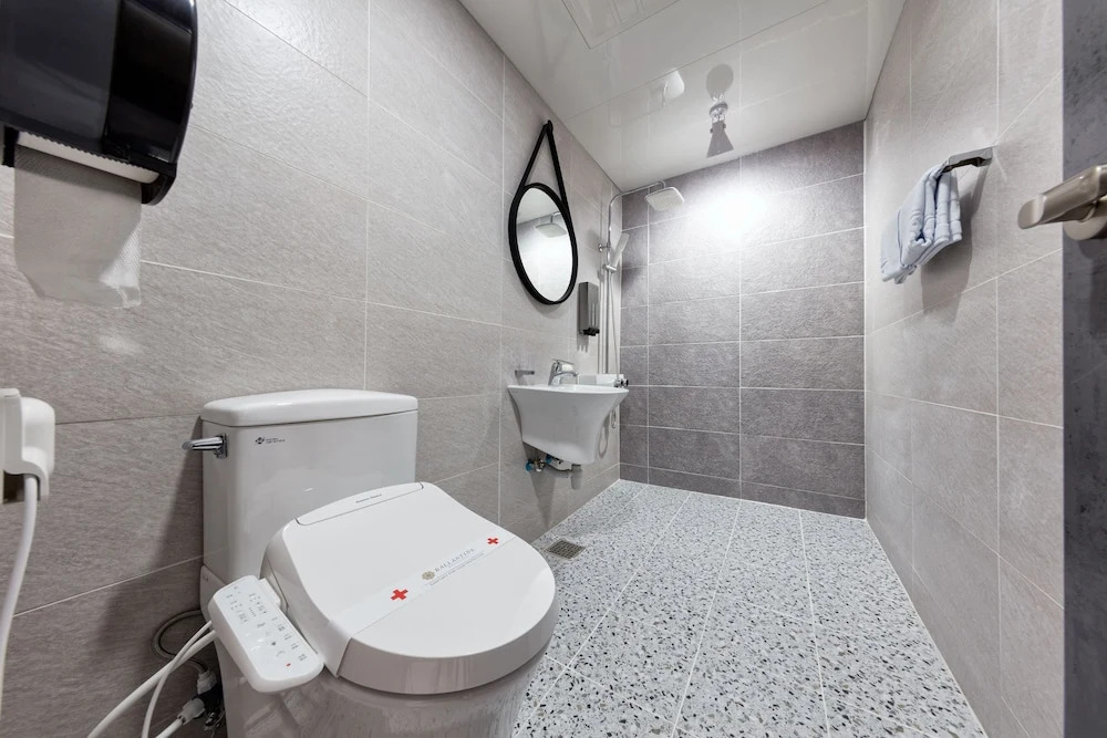 Ballantine Business Hotel