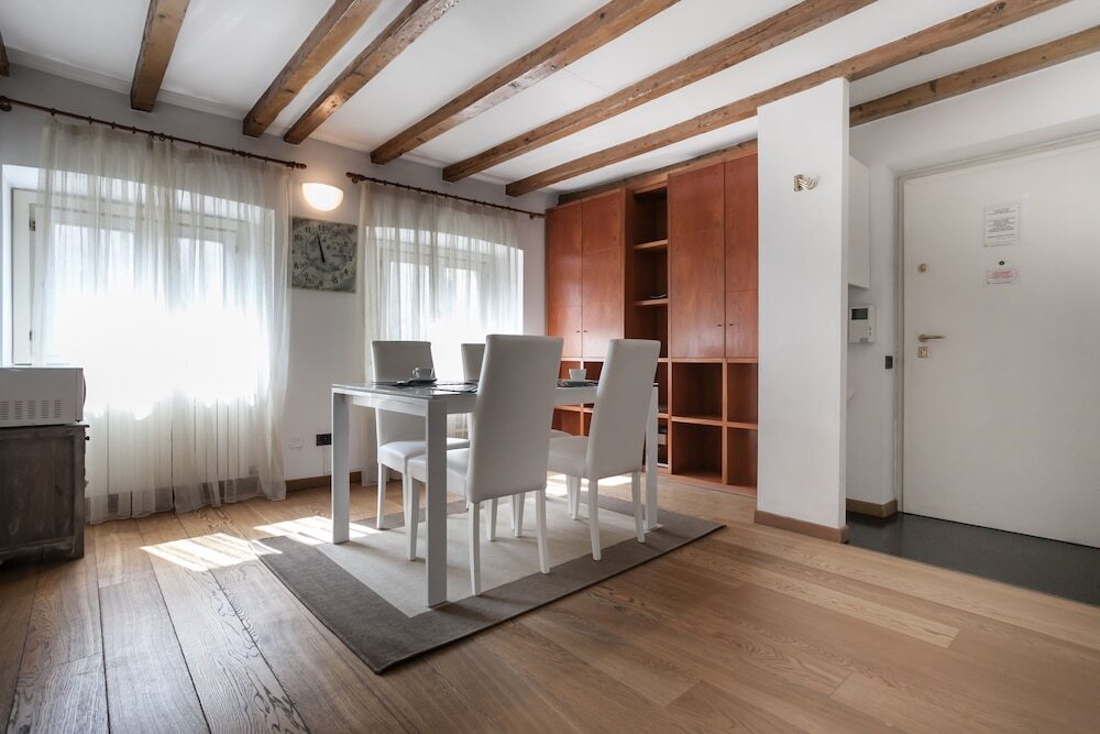 Italianway   - Corso Monforte