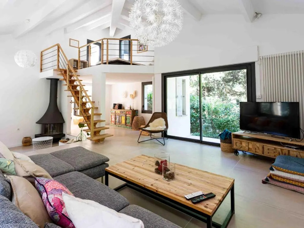 Maison Les Baux-de-Provence, 8 pièces, 10 personnes - FR-1-599-33