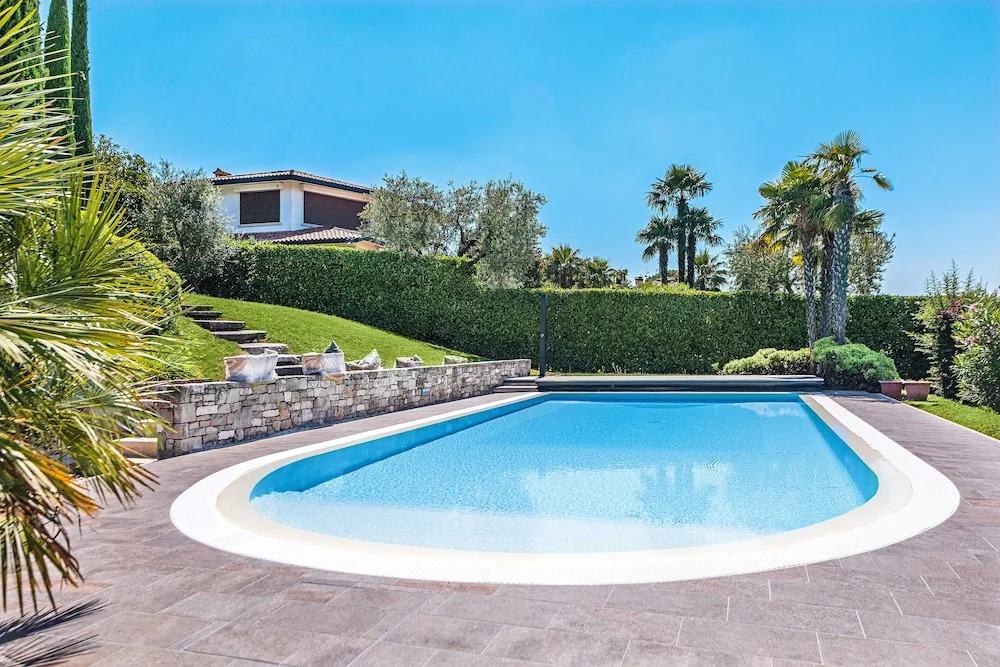 Villa Vittoria by Whale Homes
