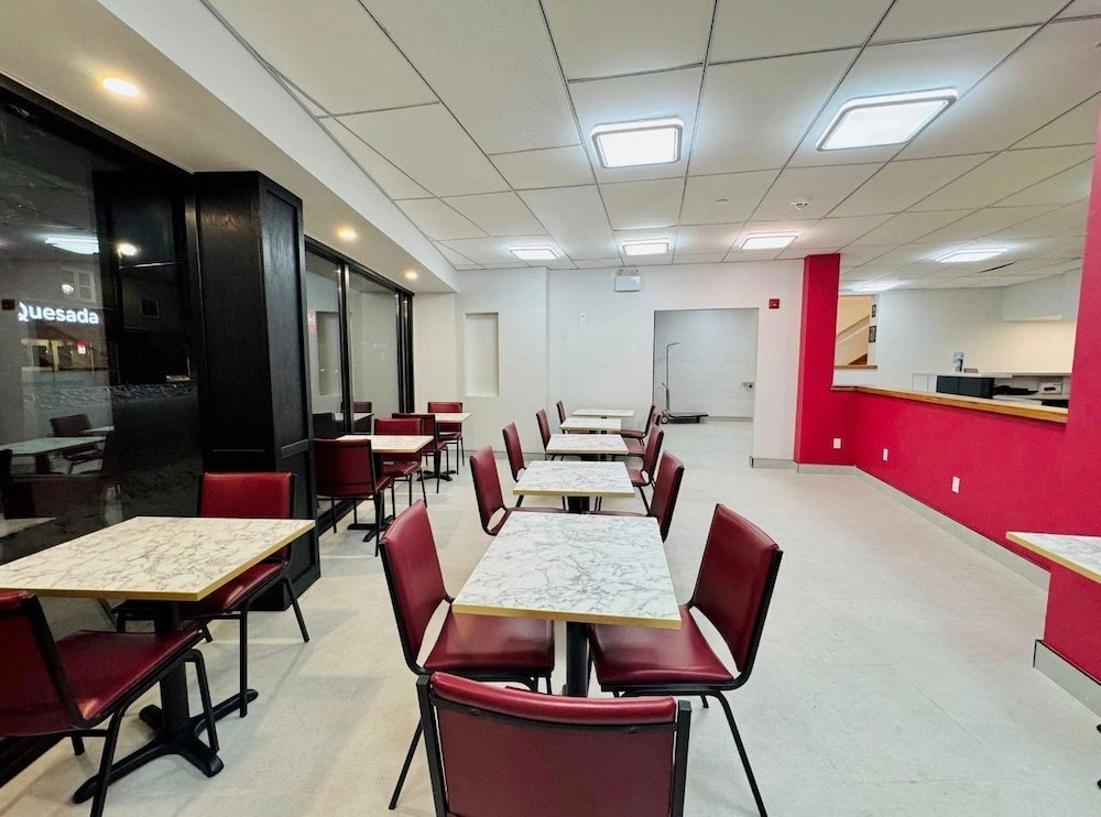 Ramada by Wyndham Kirkland Lake