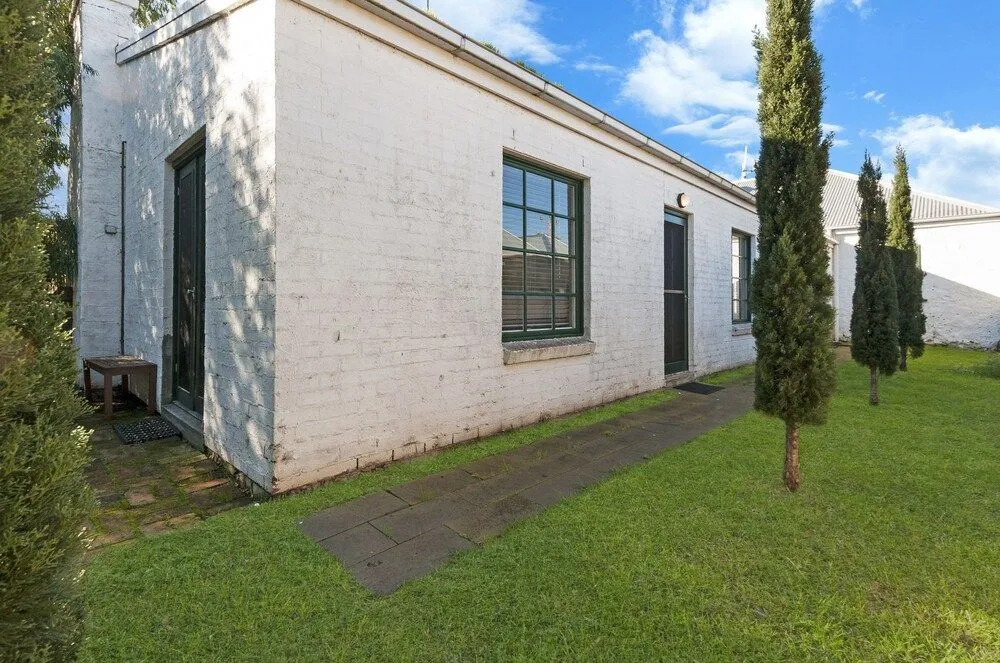 Cottage on James circa:1855 - Modern historic