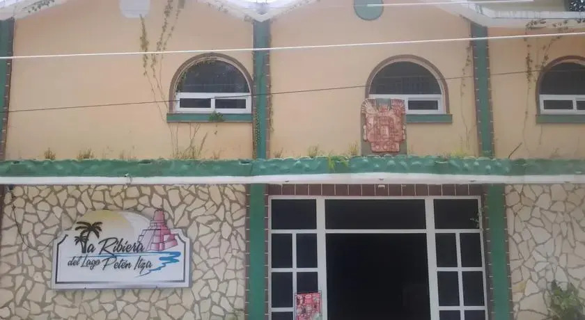Hotel y Restaurante Ribiera del Lago Peten Itza