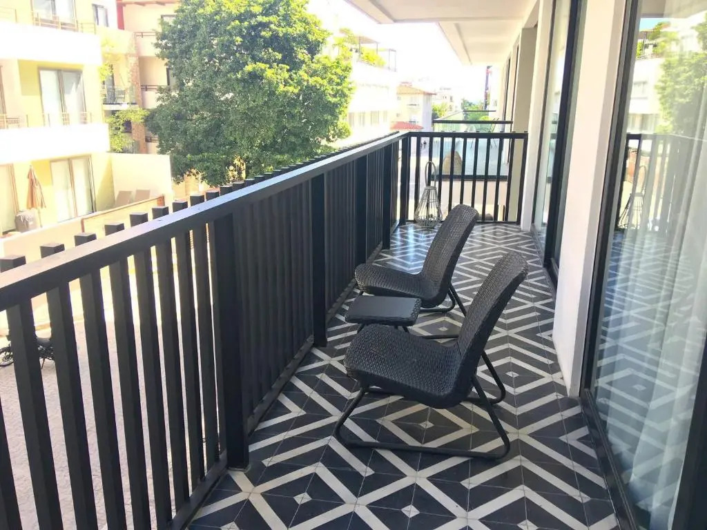 It Residence, 2 Bedroom Apartment with Rooftop Pool
