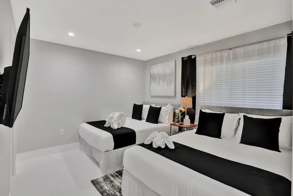 Renovated 5 Br Home with Heated Pool