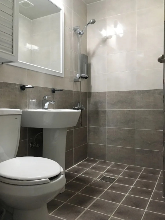 Hotel Joy near Camp Humphres
