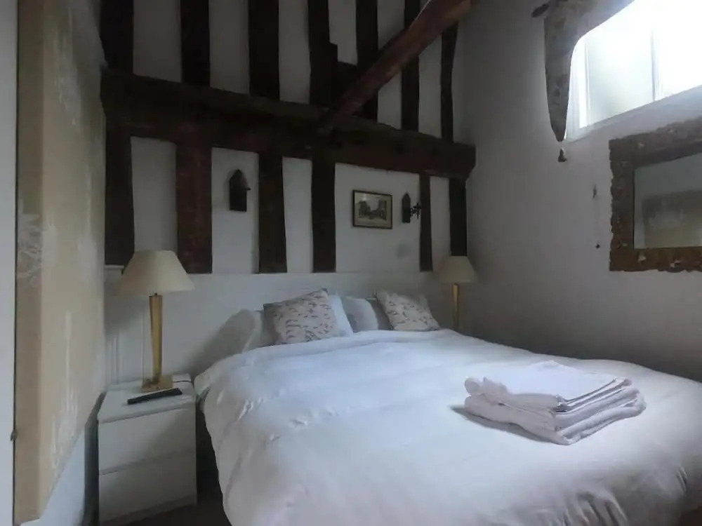 The George Hotel