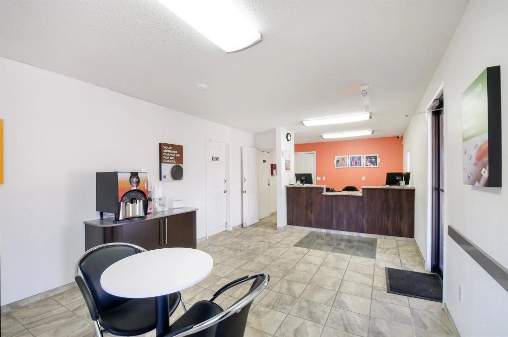 Motel 6-Charles Town, WV