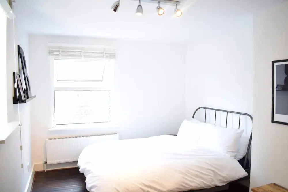 Light and Spacious 2 Bedroom Apartment in Peckham