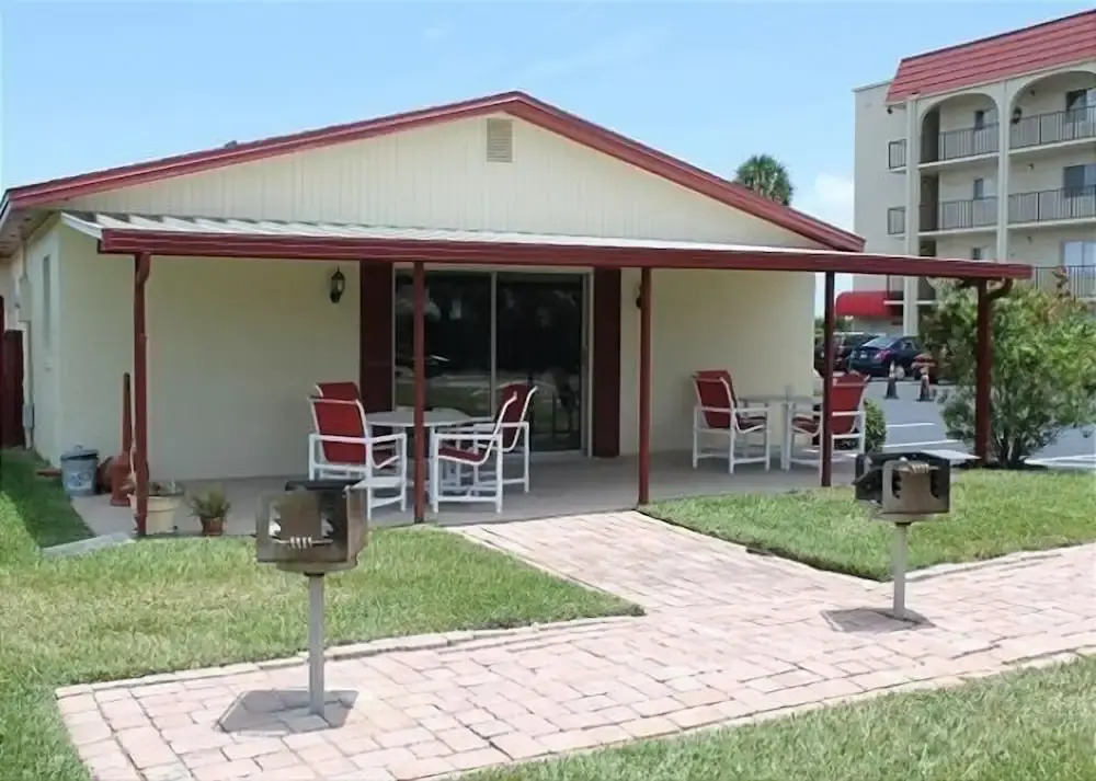 Spanish Trace 115 #65854 2 Bedrooms 2 Bathrooms Condo