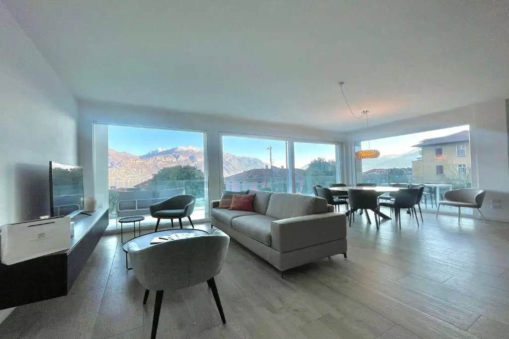 Condominio Modern House