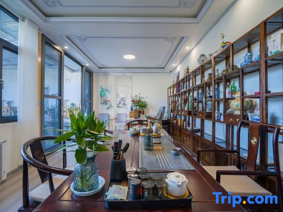 Lijiang Jinglin Hanshe Homestay (Sanyi International Airport)