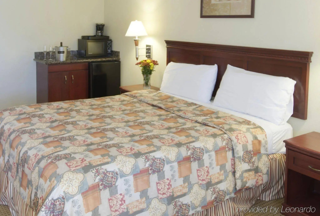 Fairview Inn & Suites