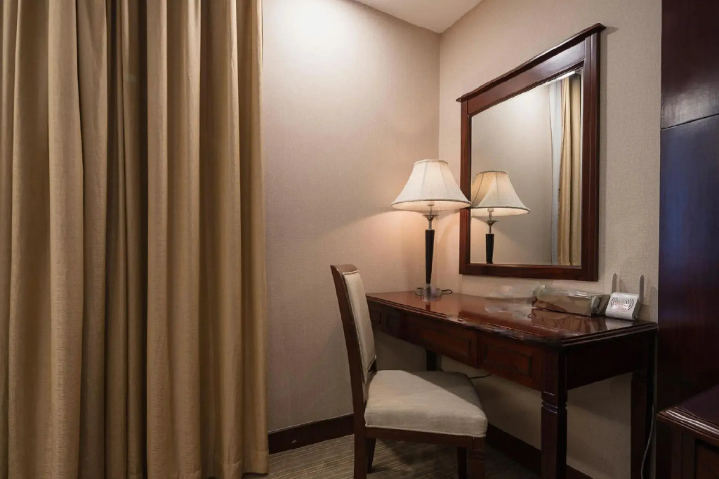 Zhong Hua Hotel