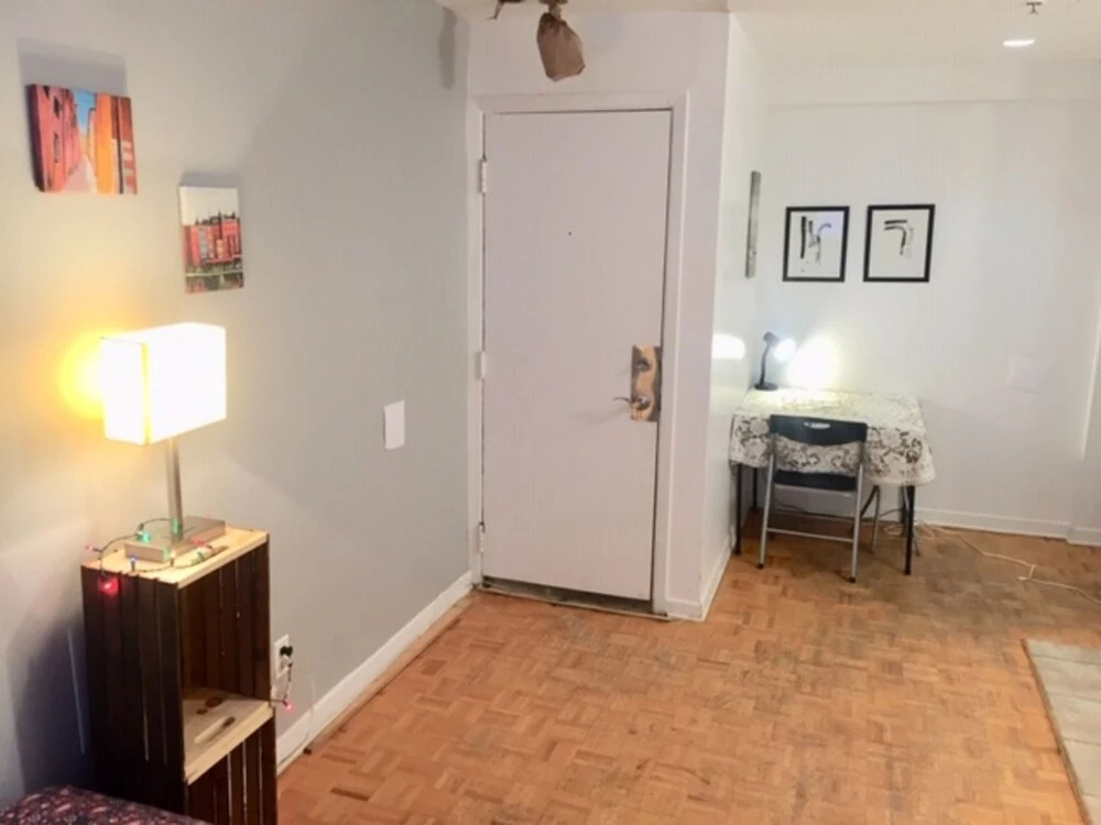 Studio Downtown - Metro Sherbrooke