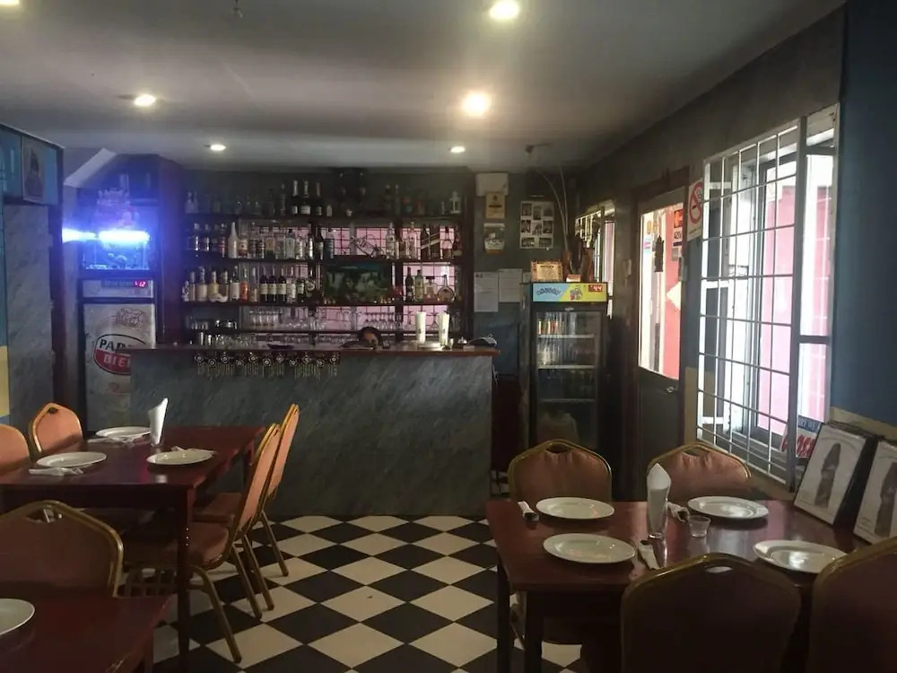 Bina's Inn hotel