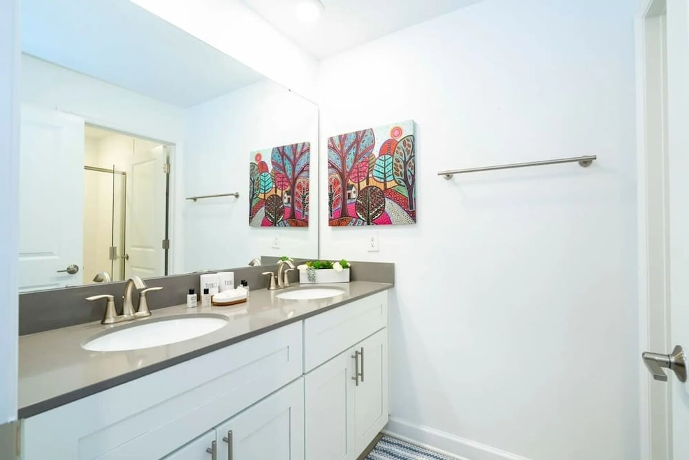 Storey Lake 4BR Home w/ Themed Room & Pool
