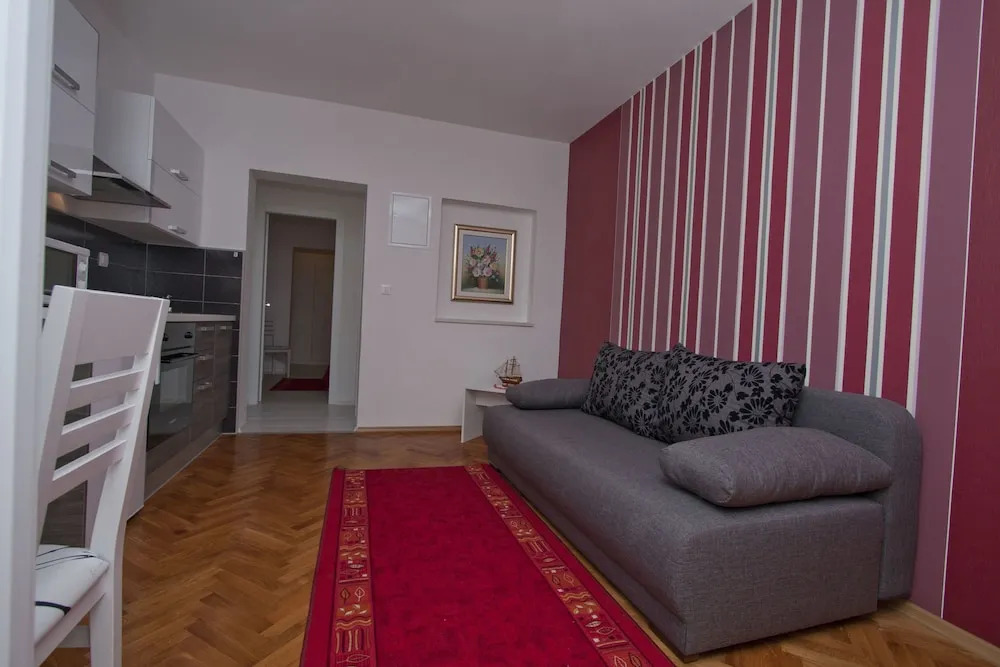Guest house Burin