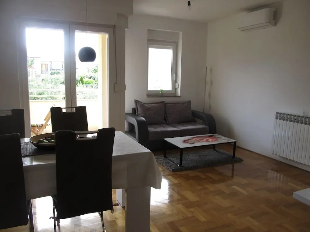 Apartment Spankus