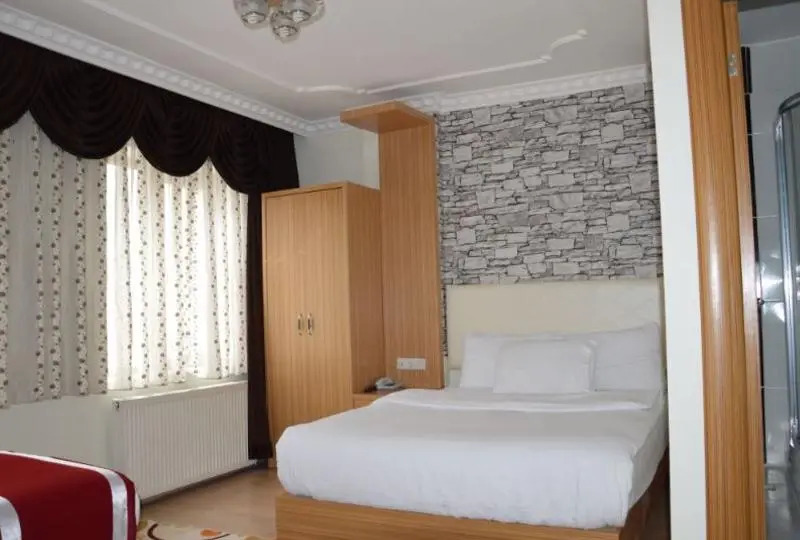 Dinc Hotel