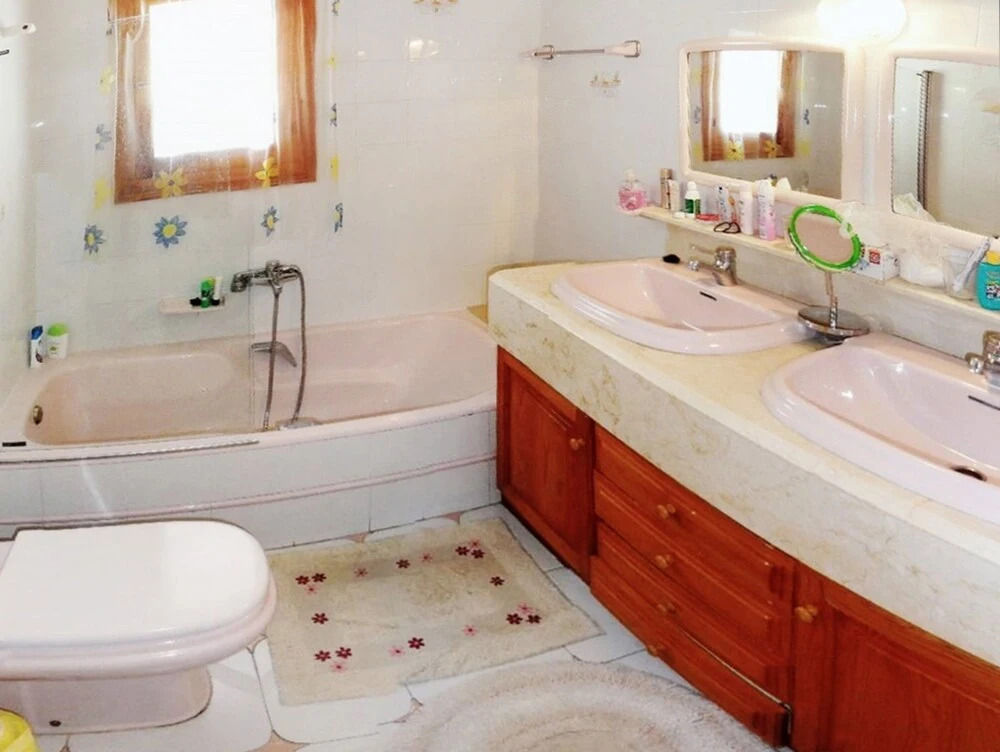 Villa With 3 Bedrooms in Javea, With Wonderful Mountain View, Private
