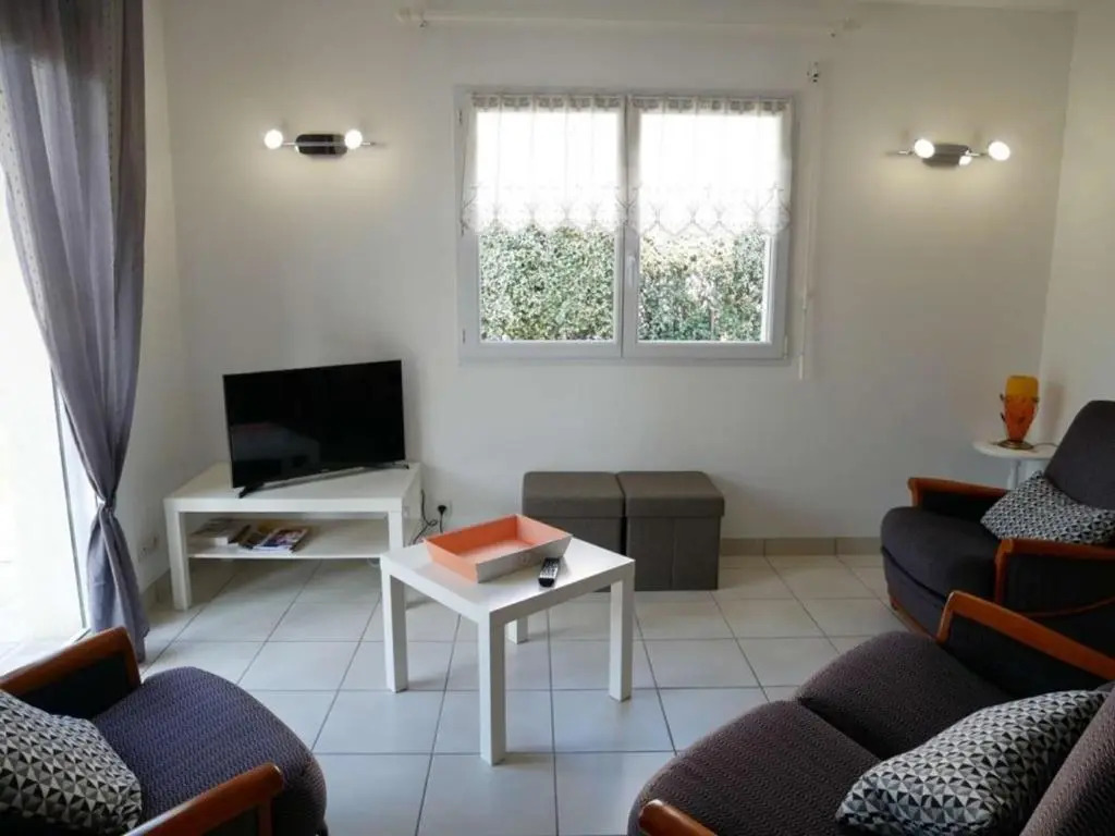 MAISON ERDEVEN, 5 PIèCES, 8 PERSONNES - FR-1-479-14