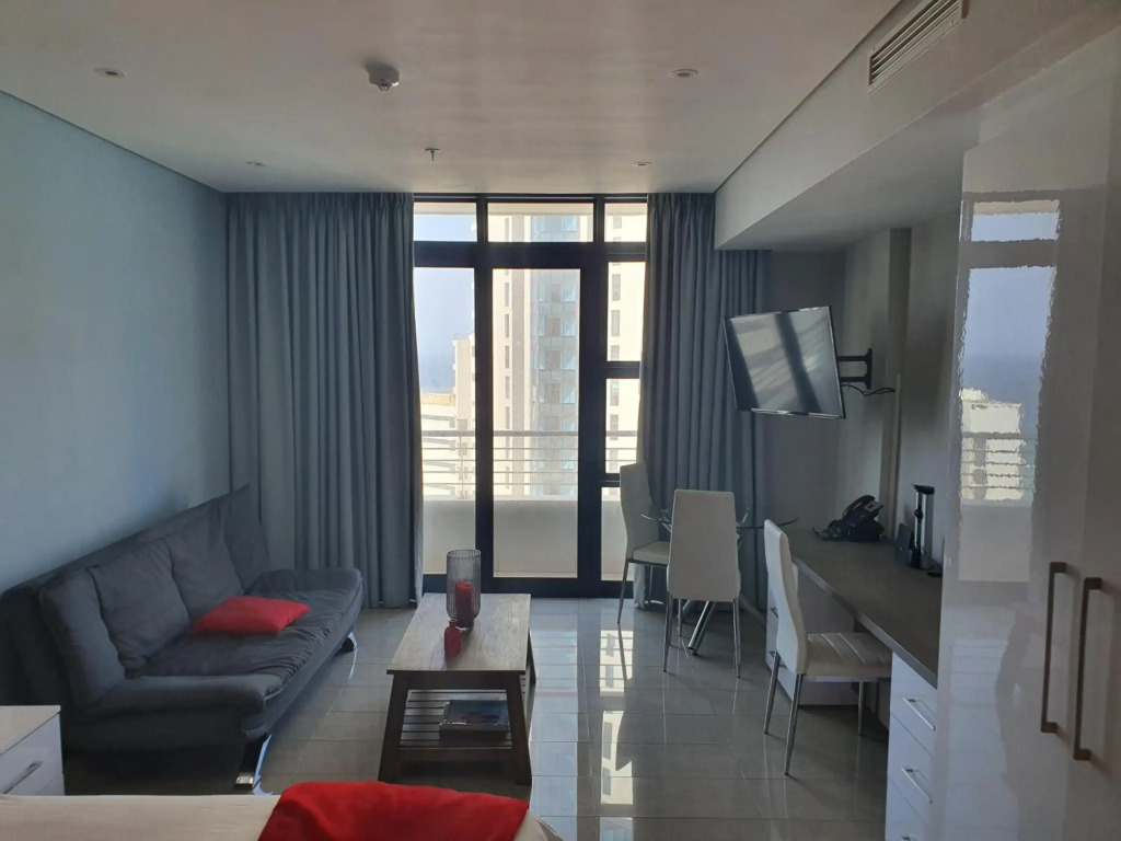 Pearls Sea Facing Studio - Self Catering