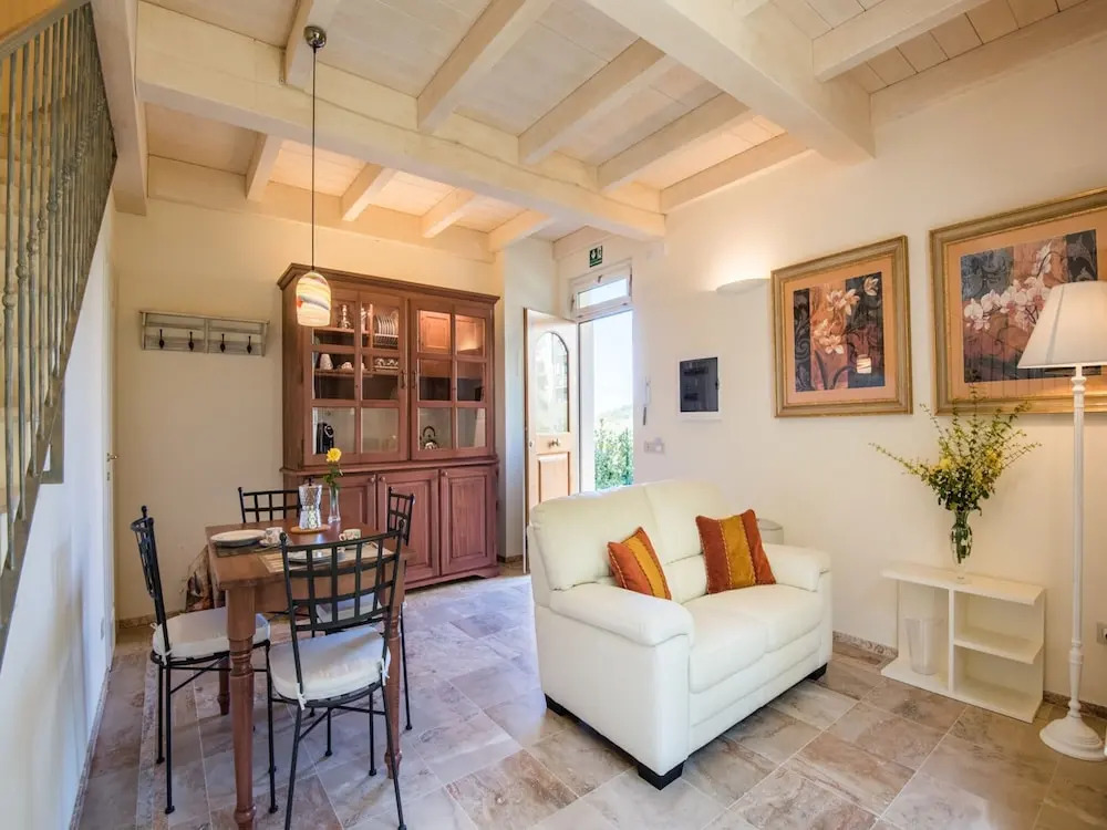 Charming apartment in Castellina in Chianti with garden