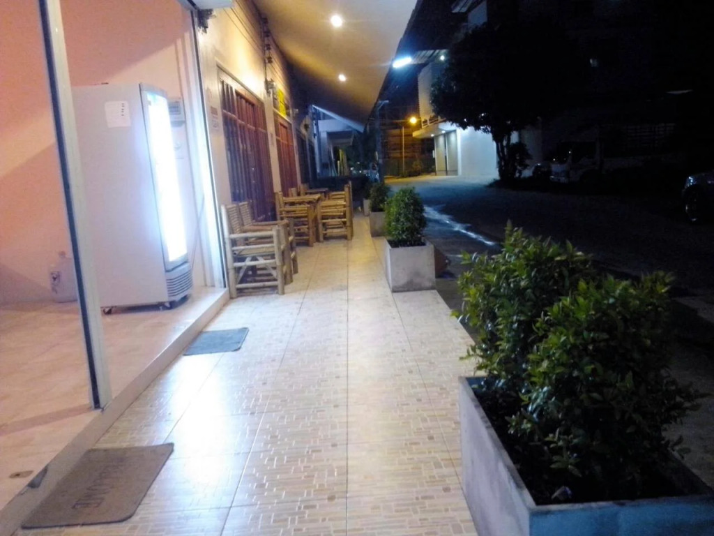 Relax Corner Inn - Hostel