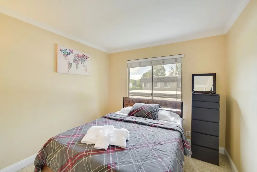 Sunny San Jose Townhome - Family Friendly!