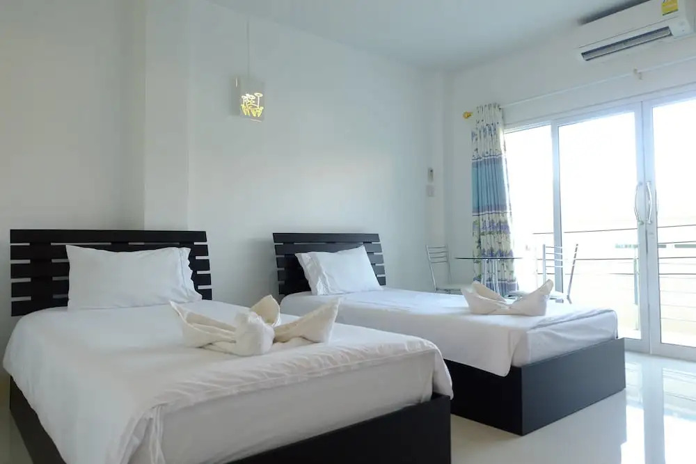 R J House Resort