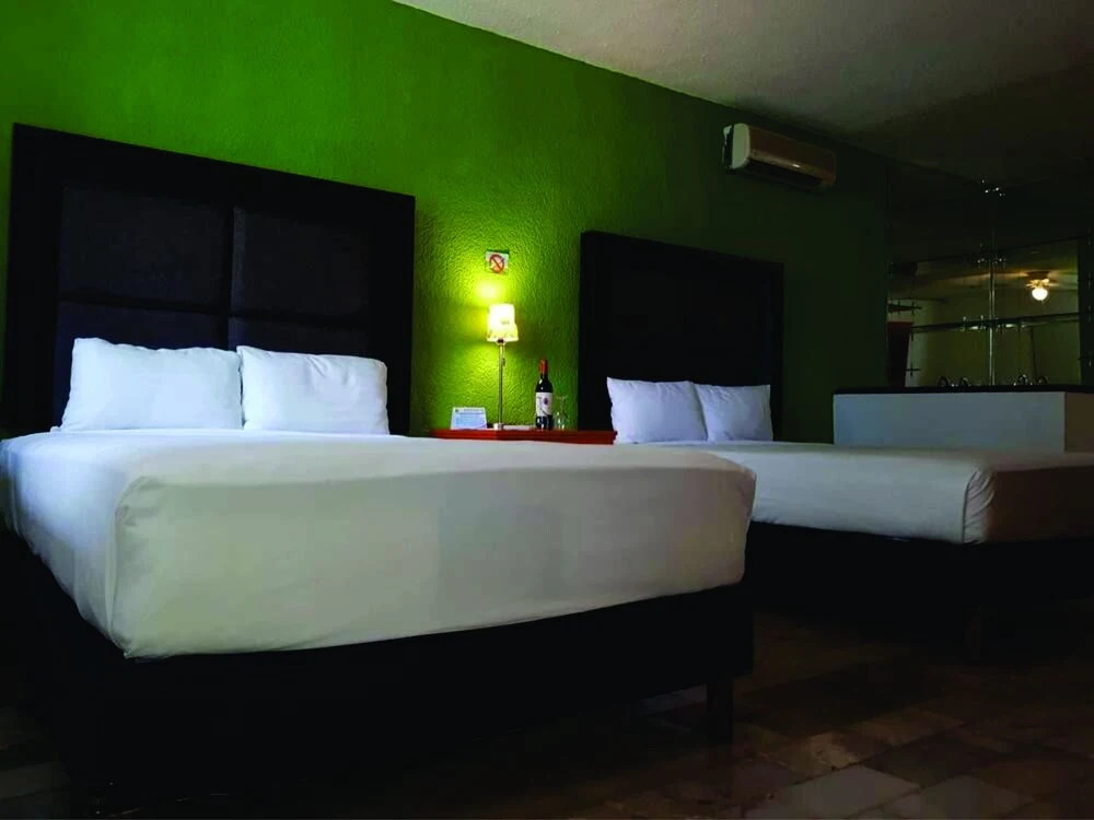 All Inclusive Bed & Beach & Fun Cancun