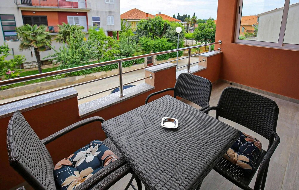 Beautiful Apartment in Sukosan With Wifi and 2 Bedrooms
