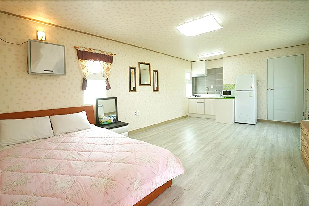 Jejuromance Pension