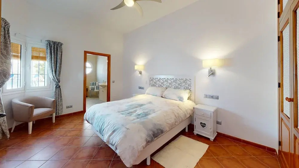 5 Bedroom-PrivatePool-Balcony-Sea View-Nerja